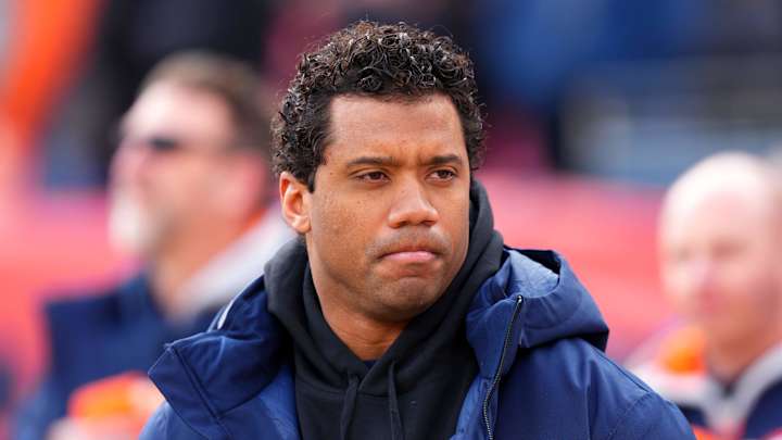 Russell Wilson Makes Pitch to Broncos' HC Candidates