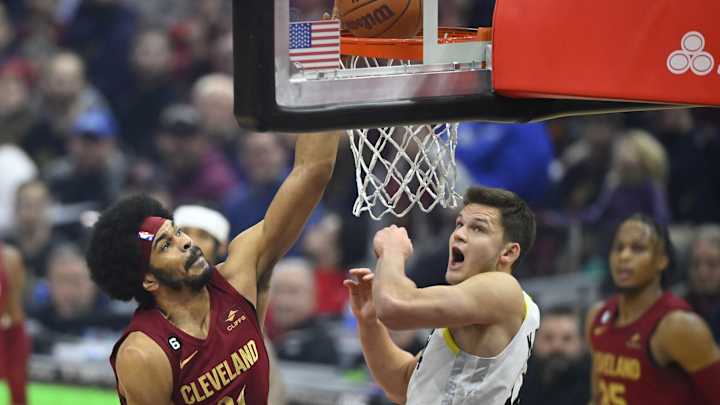 Jazz HC Won't Use Kelly Olynyk as Excuse for Ugly Cavs Loss