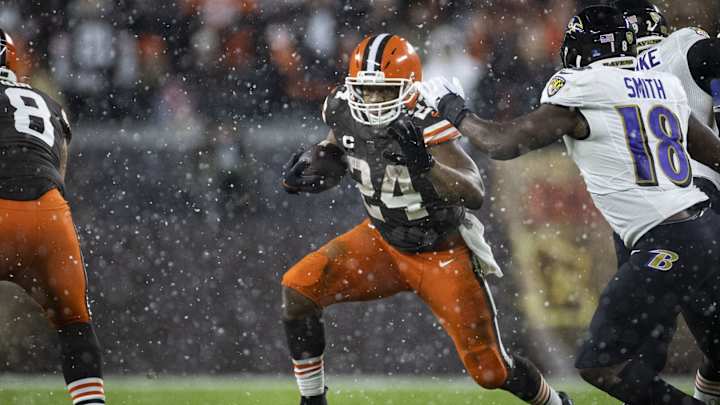 Browns RB Nick Chubb Among Players not Practicing Ahead of Week 16 Game With Saints
