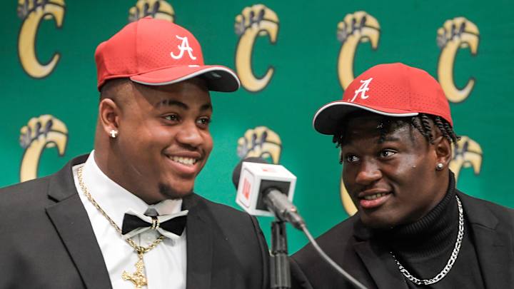 Inside How Alabama Landed the Top Two In-State Recruits: James Smith and Qua Russaw Inside How Alabama Landed the Top Two In-State Recruits: James Smith and Qua Russaw