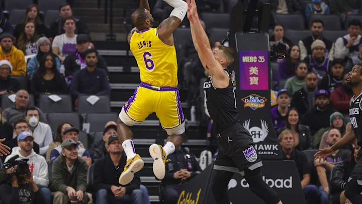 Lakers News: Domantas Sabonis Triple-Double Flattens Lakers