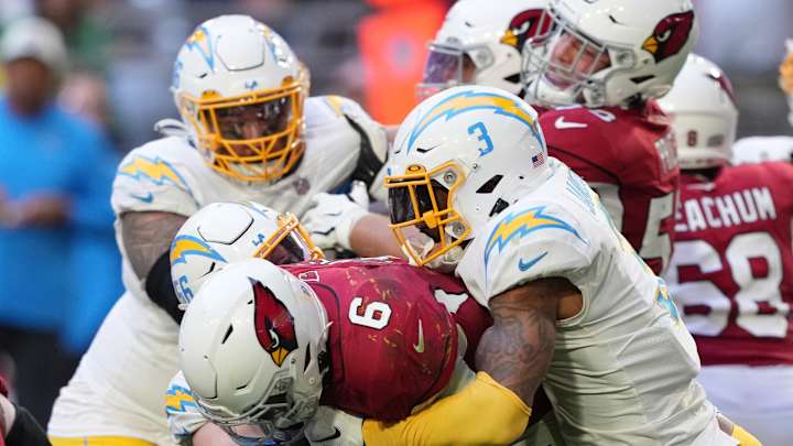 Chargers Duo Selected to 2023 Pro Bowl Chargers Duo Selected to 2023 Pro Bowl