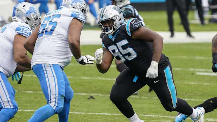 Spread & Over/Under Predictions for Panthers vs Lions