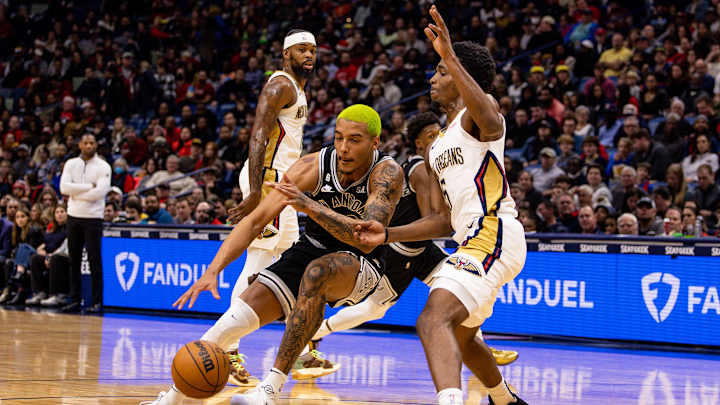 Spurs Can't Survive 40 from CJ McCollum, Fall to Pelicans Without Zion Williamson Spurs Can't Survive 40 from CJ McCollum, Fall to Pelicans Without Zion Williamson