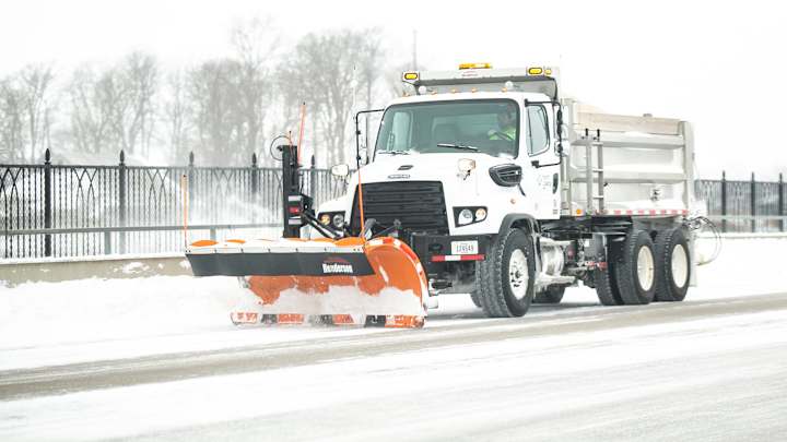 Iowa Sportscaster’s Hilarious Emergency Blizzard Coverage Goes Viral