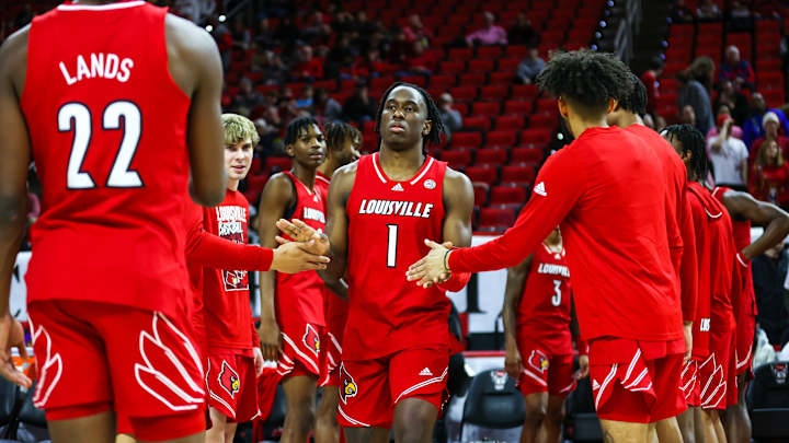 Louisville to Use Christmas Break to 'Mentally Reflect' and 'Reset'