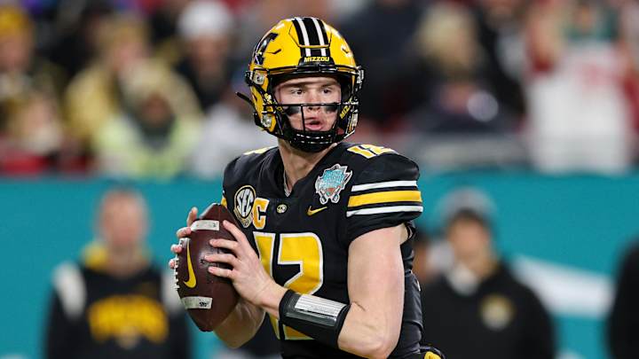 Does Brady Cook's Shoulder Injury Change Missouri's QB Approach?