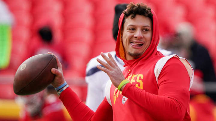 Patrick Mahomes Can Break NFL Consecutive Completions Record Today Patrick Mahomes Can Break NFL Consecutive Completions Record Today