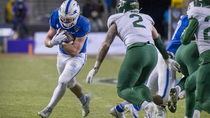 Football Bowl Season: Staff Confidence Pool Week One Update