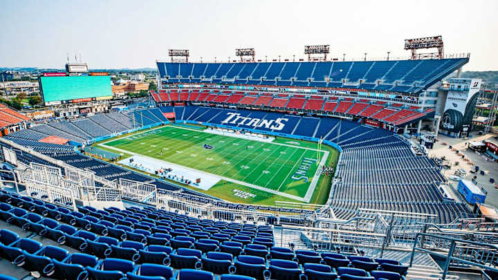 Texans LIVE from Nashville: Houston at Titans Kickoff Delayed, Lineup & Roster Moves Texans LIVE from Nashville: Houston at Titans Kickoff Delayed, Lineup & Roster Moves