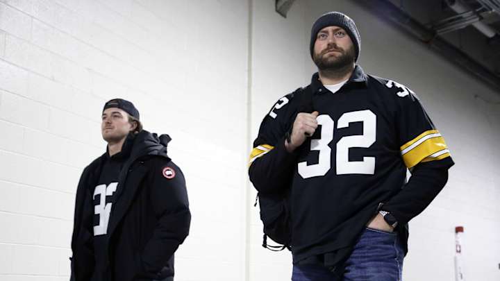 Steelers’ Kenny Pickett on Franco Harris: ‘It Felt Like He Was With Us Tonight’