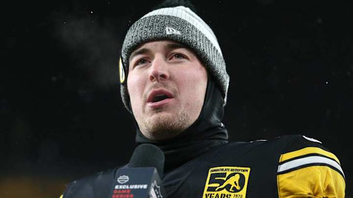 Steelers’ Kenny Pickett Explains Franco Harris Snap Count Tribute Steelers’ Kenny Pickett Explains Franco Harris Snap Count Tribute