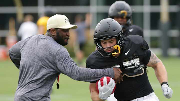 Louisville Officially Names Chris Barclay as Running Backs Coach
