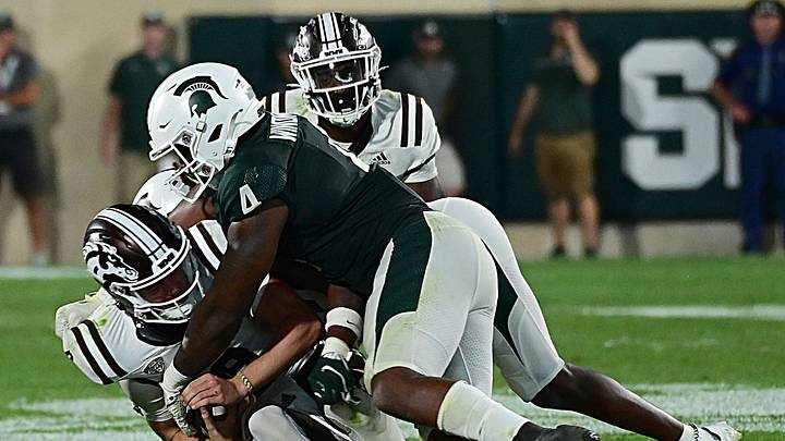Michigan State's Sack Leader Returning In 2023