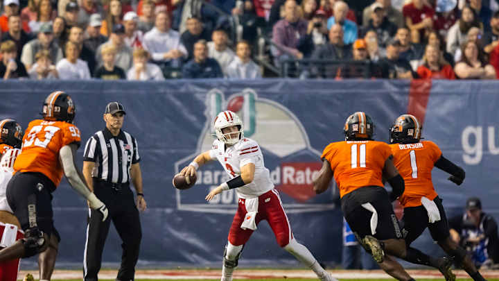 Report: Quarterback Chase Wolf coming back to Wisconsin in 2023