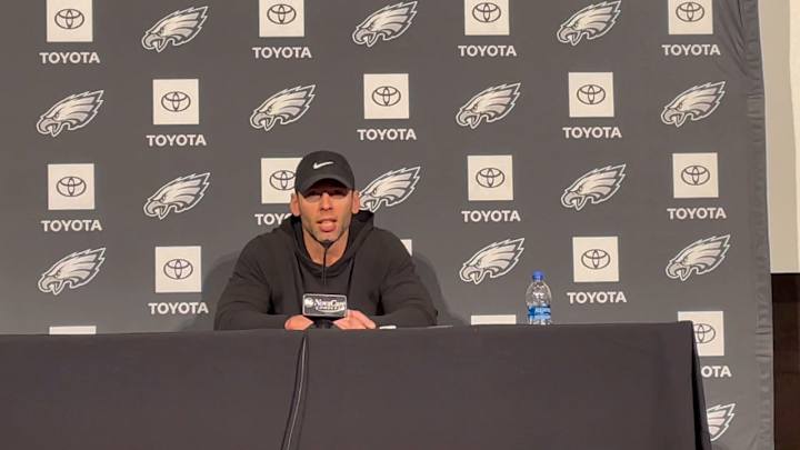 Cracks on Eagles' Defense are Tied to Poor Communication