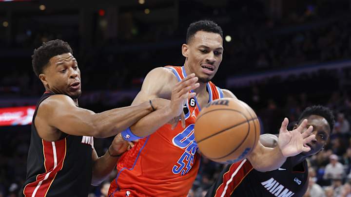 Lakers' Patrick Beverley Questions Kyle Lowry's Defense Lakers' Patrick Beverley Questions Kyle Lowry's Defense
