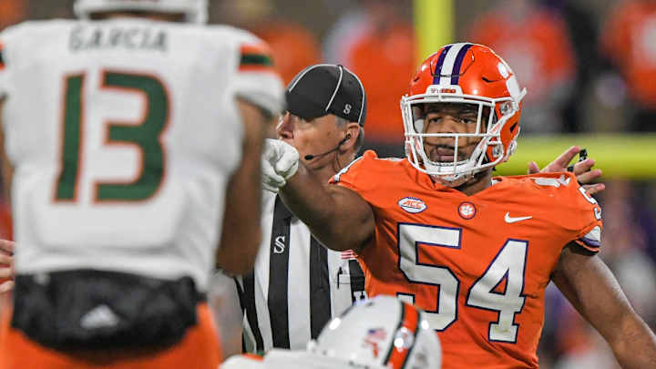 Clemson LB Trotter Breaks Down Keys to Defending Vols Offense