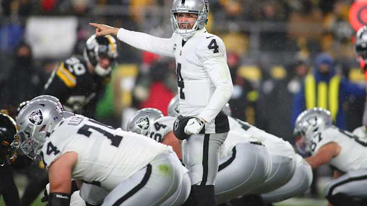 Twitter Reacts: Derek Carr Is Not Better than Jared Goff Twitter Reacts: Derek Carr Is Not Better than Jared Goff