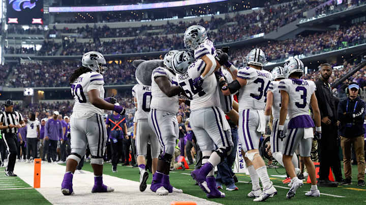 Deuce Vaughn and The Other Guys: Players to Watch For On Kansas State's Offense Deuce Vaughn and The Other Guys: Players to Watch For On Kansas State's Offense