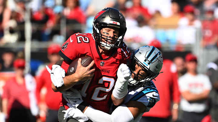 Spread & Over/Under Predictions for Panthers at Buccaneers