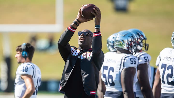 Jerry Jones Shoots Down Agent’s Claim About Terrell Owens, Cowboys Jerry Jones Shoots Down Agent’s Claim About Terrell Owens, Cowboys