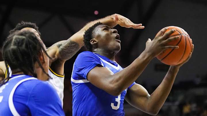 Three Storylines to Watch as Kentucky Enters Rivalry Tilt Against Louisville Three Storylines to Watch as Kentucky Enters Rivalry Tilt Against Louisville