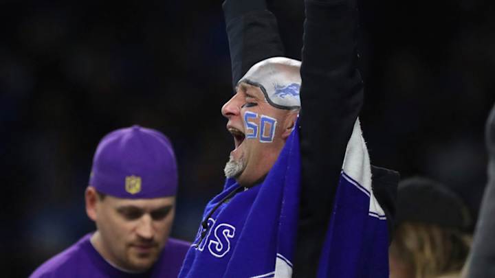 Lions Expect Large, Standing Room Only Crowd for Home Finale