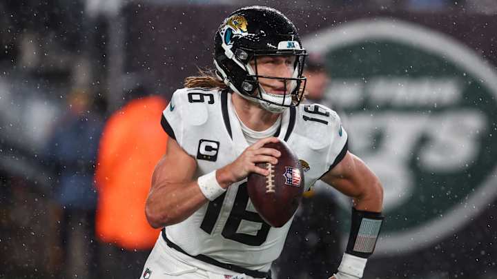 Trevor Lawrence Responds to South Carolina Fan Boos in Jacksonville