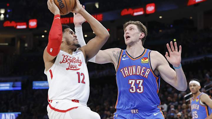 Tobias Harris, 76ers Dominate Thunder on New Year's Eve