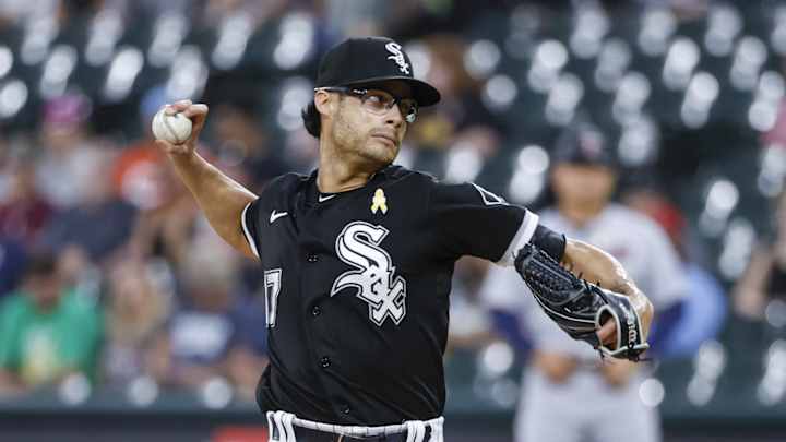 Dodgers: Joe Kelly's Wife Ashley Announces Baby Number 4 in Hilarious Way