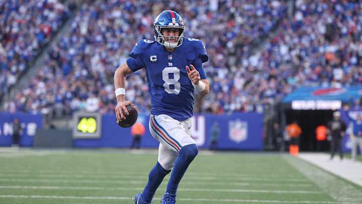 Daniel Jones Rises to Occasion in Giants Playoff Clinching Victory Daniel Jones Rises to Occasion in Giants Playoff Clinching Victory