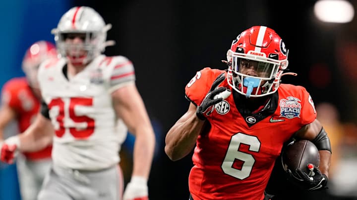 Kenny McIntosh Accepts Invite to Senior Bowl, Declares for NFL Draft Kenny McIntosh Accepts Invite to Senior Bowl, Declares for NFL Draft