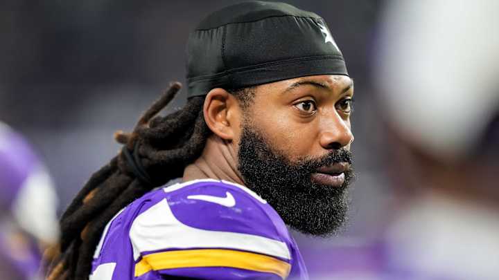 Vikings’ Za’Darius Smith Refuses to Shake Packers’ Hands at Coin Toss
