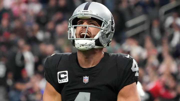 ESPN’s Dan Orlovsky Believes Derek Carr Can Lead Jets to Playoffs