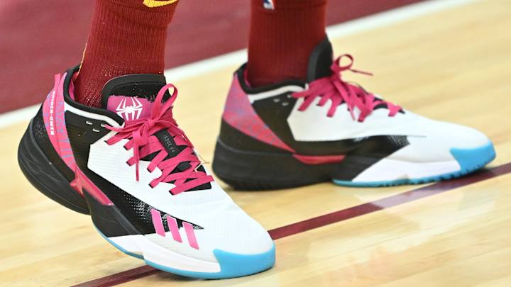 Donovan Mitchell Scores 71 Points in New Adidas Shoes