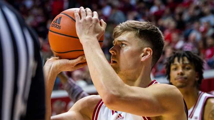 WATCH: Trayce Jackson-Davis' Block Leads to Miller Kopp 3-Pointer Against Northwestern