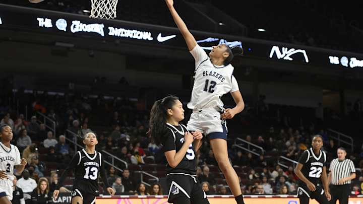 Juju Watkins, USC women's basketball signee, scores 30 points in Sierra Canyon win at Galen Center