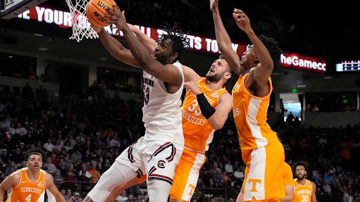 Gamecocks Routed By The Volunteers