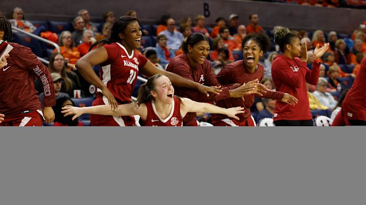 Alabama Women's Basketball Blows Out Auburn 88-57 Alabama Women's Basketball Blows Out Auburn 88-57