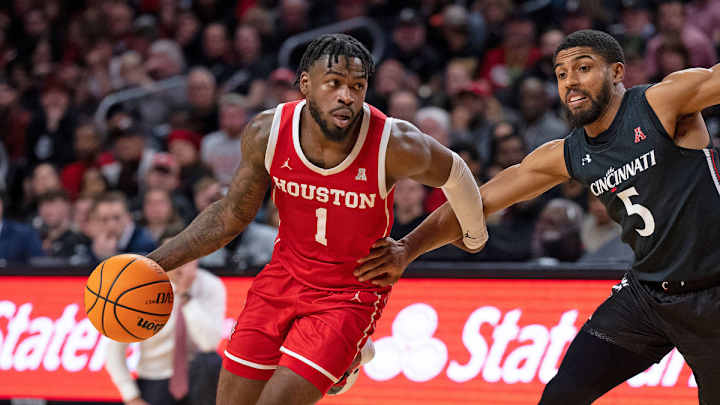 With No Unbeatens Left, Houston Returns to No. 1 in Men’s AP Top 25 With No Unbeatens Left, Houston Returns to No. 1 in Men’s AP Top 25