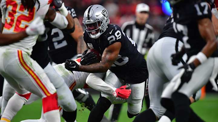 Josh Jacobs Played in Saturday's Game For His Father