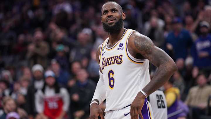 LeBron James Mum on Possible Lakers Trades, But Patience Might Be Waning