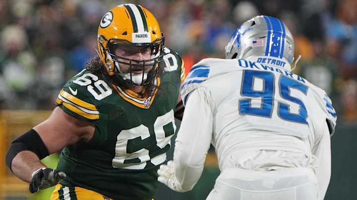 Without Offseason Surgery, Bakhtiari Sees Bright Future
