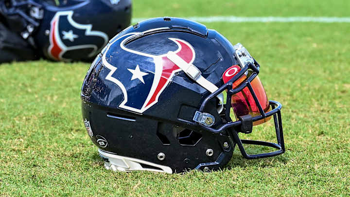 Texans Seek to Interview Four NFL Assistants for Coaching Job, per Report
