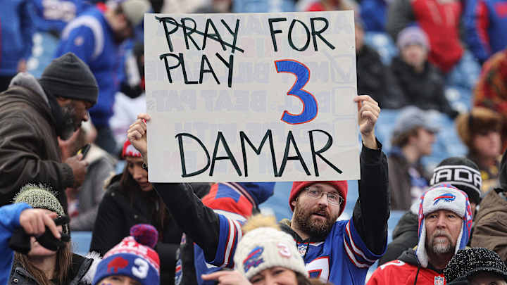 Bills’ Damar Hamlin Raising Money for Cincinnati Trauma Center
