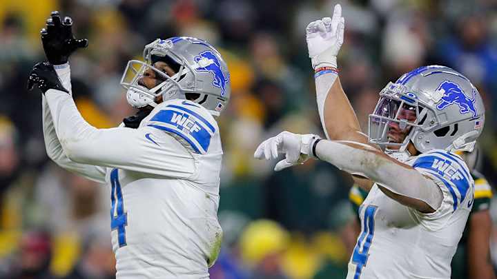 Inside the Play: Lions' Hook-and-Ladder Executed Perfectly Inside the Play: Lions' Hook-and-Ladder Executed Perfectly