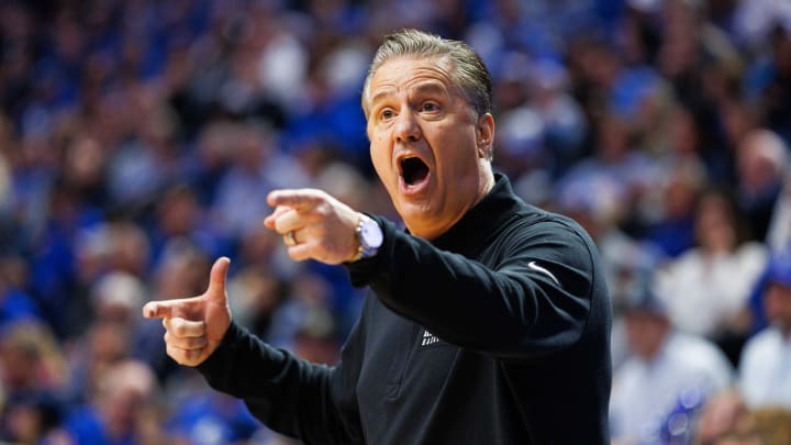 John Calipari Addresses Texas Rumors: 'I Haven't Talked to Anybody'