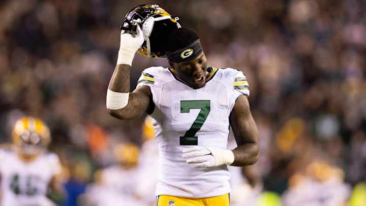 NFL Not Expected to Suspend Quay Walker for Pushing Lions Trainer, per Report