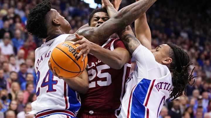 OU Basketball: Oklahoma Succumbs to No. 2 Kansas' Late Rally in the Phog